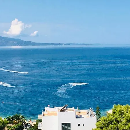 Cosy And Comfy 2 Min Walk To The