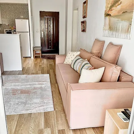 Apartamento Cosy And Comfy 2 Min Walk To The