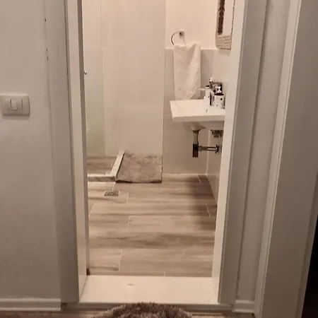 Cosy And Comfy 2 Min Walk To The *