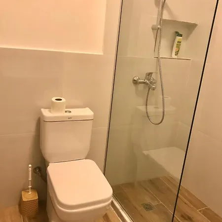 Apartamento Cosy And Comfy 2 Min Walk To The Sarandë