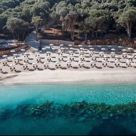 Cosy And Comfy 2 Min Walk To The Saranda